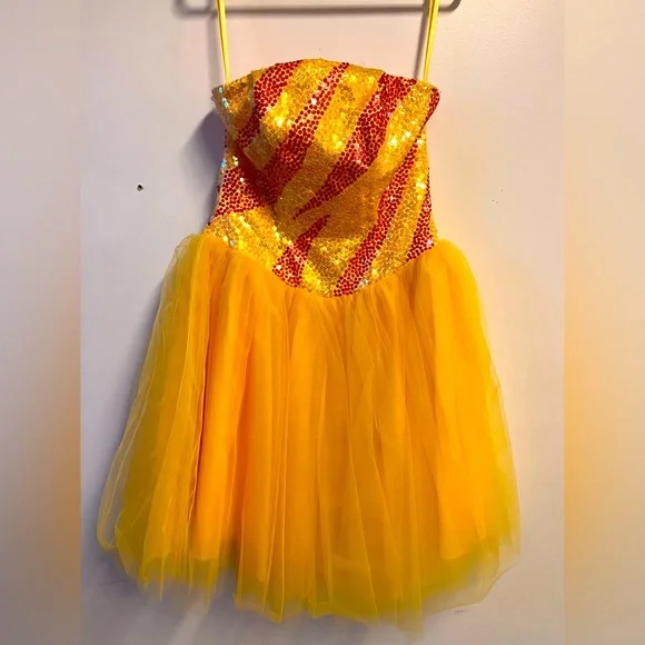 Custom Strapless Grad Dress - Picture 1 of 3